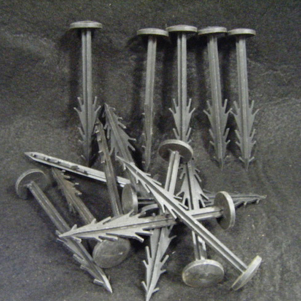 Pegs for weed matting